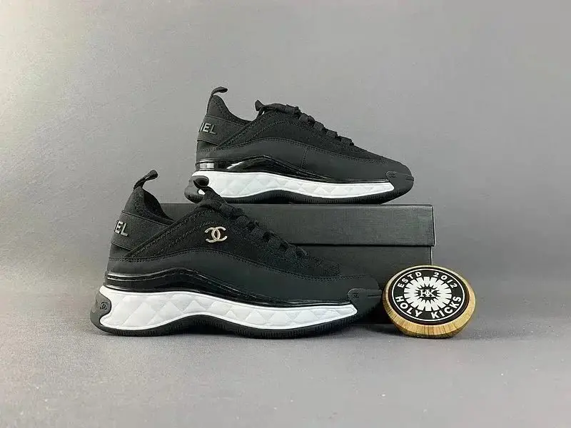 CHANEL 8