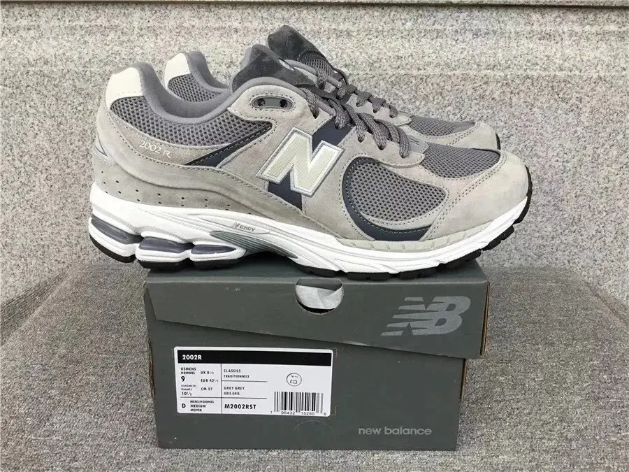 New Balance 550 Sneakers 14