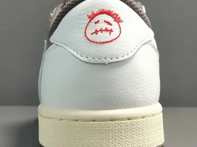 Air Jordan 1 Low 7