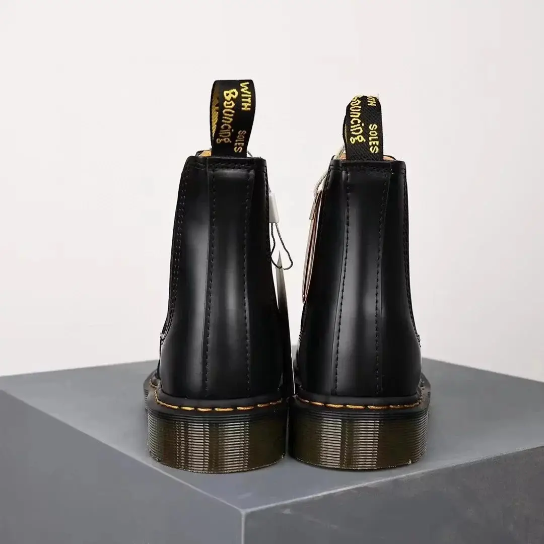 Dr Martens Martin Boots [9 styles] 9