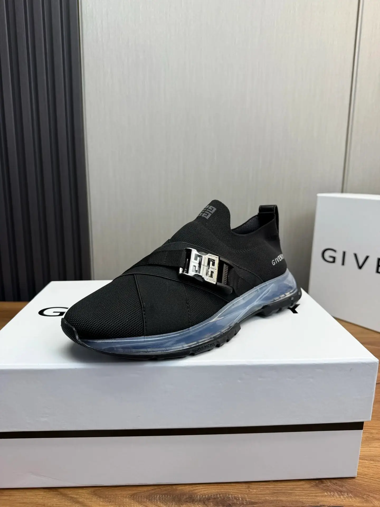 Givenchy Chunky Sneakers [40 styles] 11