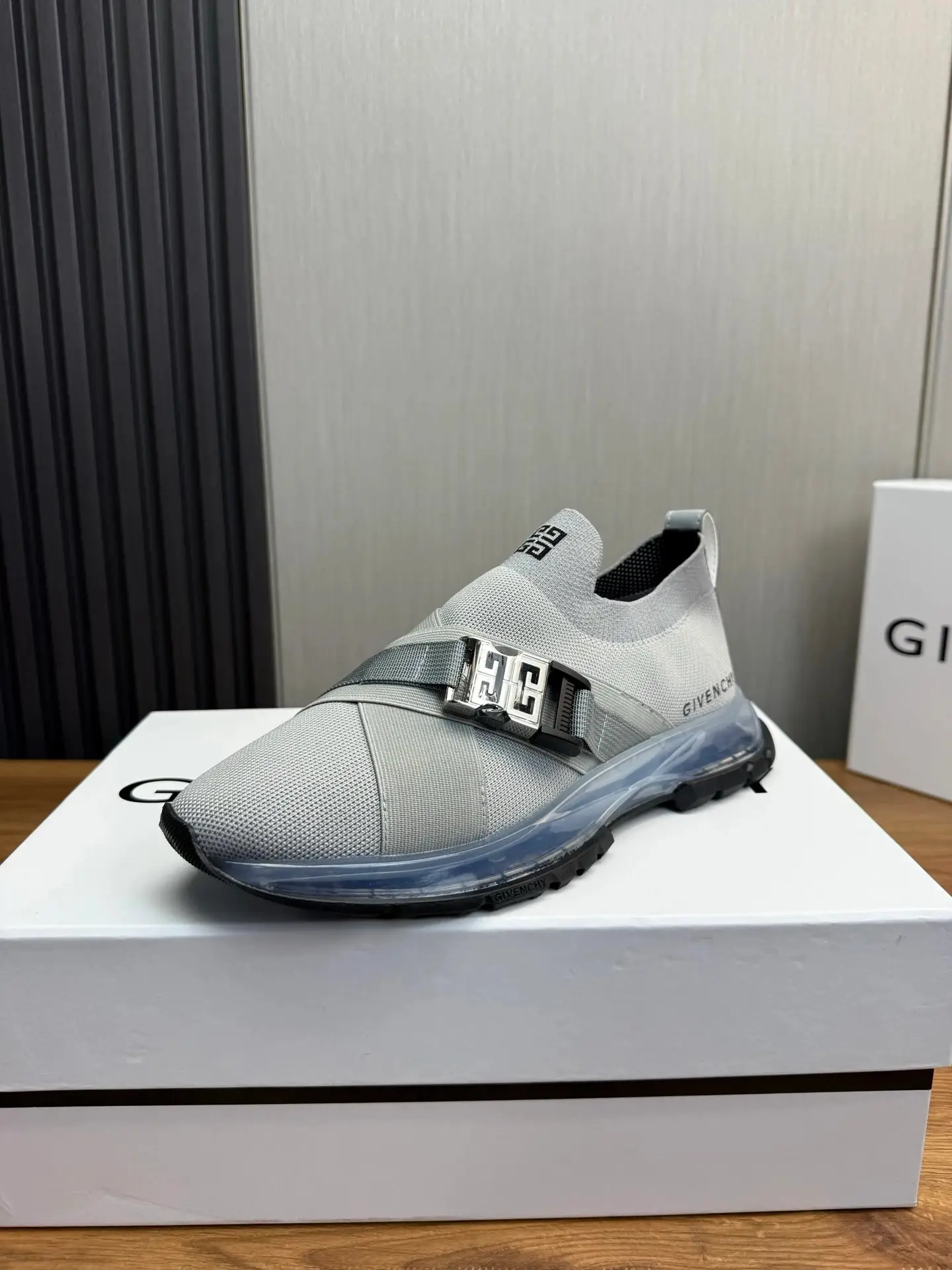 Givenchy Chunky Sneakers [40 styles] 9